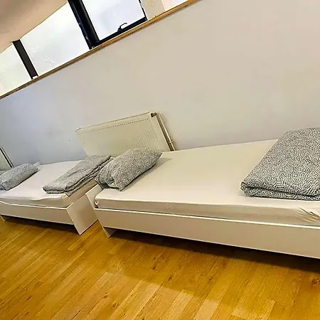 A.g Romana * Bucharest